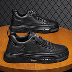 Size 39 / Black